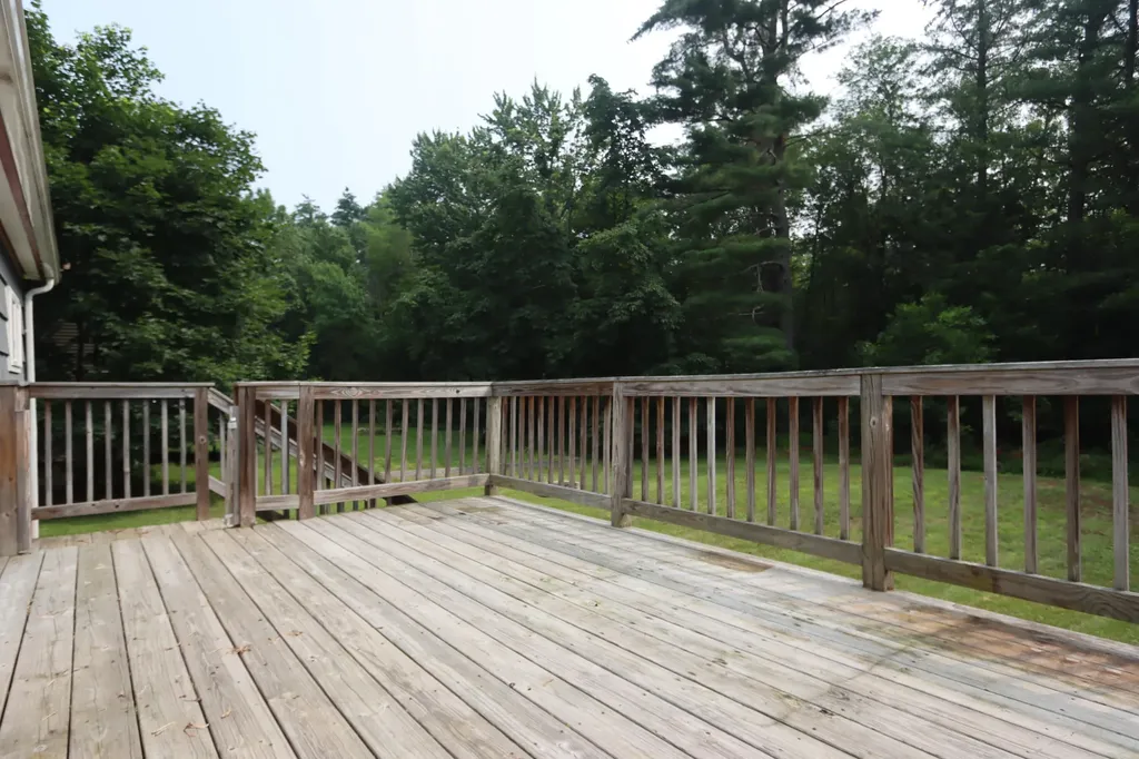 85 Howe Street Auburn ME 04210