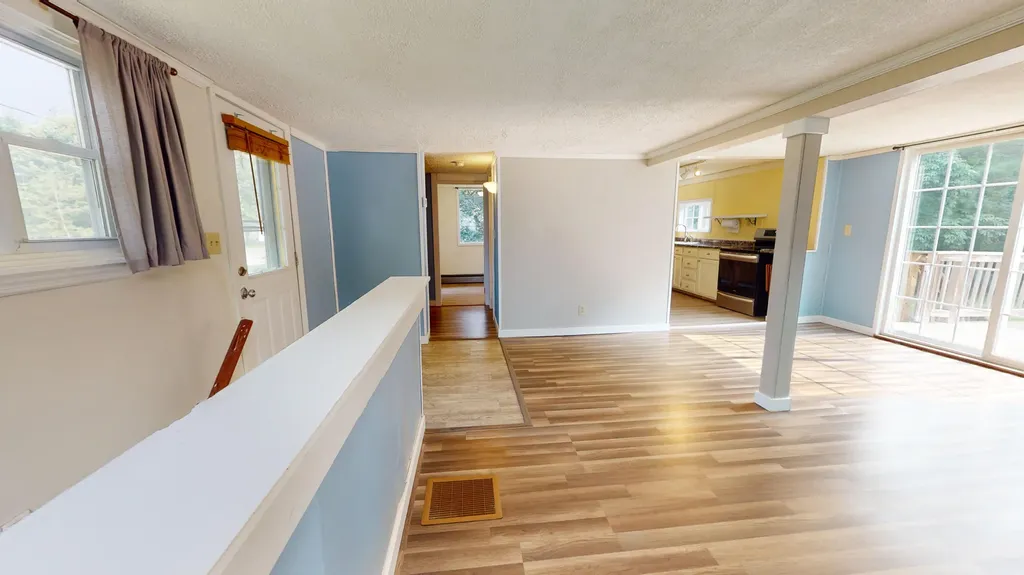 85 Howe Street Auburn ME 04210