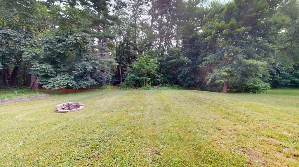 85 Howe Street Auburn ME 04210
