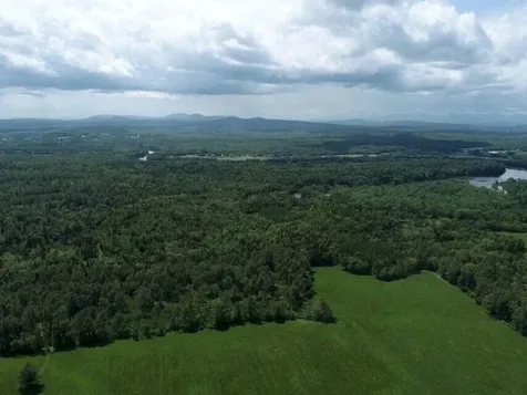 18 River Road Madison ME 04950