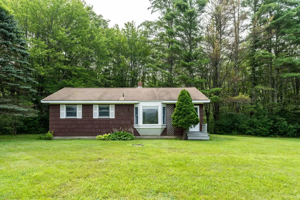 121 Winn Road Falmouth ME 04105