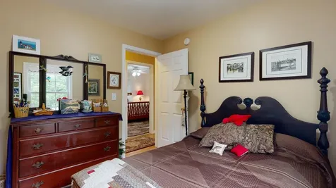 16 Swan's Road Raymond ME 04071