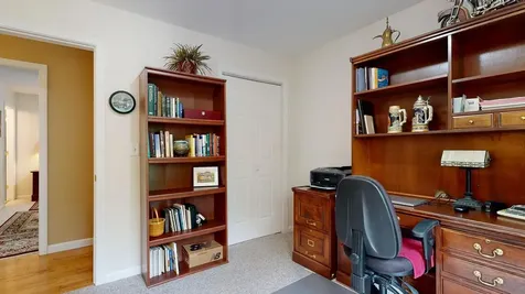 16 Swan's Road Raymond ME 04071