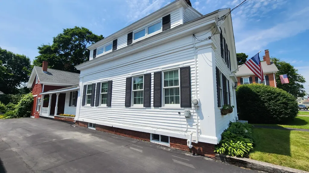 173 Wilson Street Brewer ME 04412