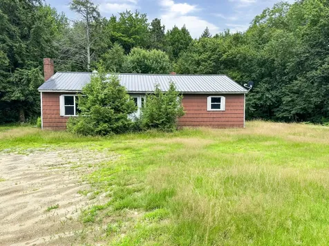 224 Augusta Road Washington ME 04574