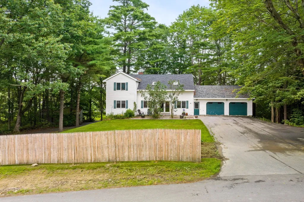 19 Williams Lane Gardiner ME 04345