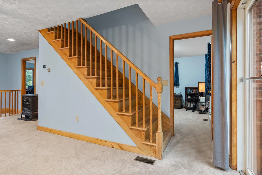19 Williams Lane Gardiner ME 04345