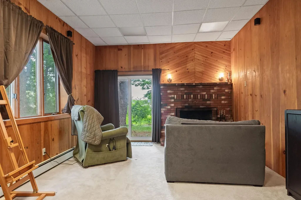 19 Williams Lane Gardiner ME 04345