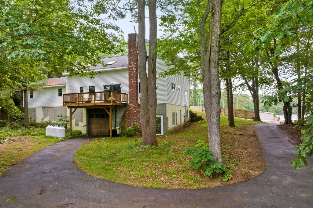 19 Williams Lane Gardiner ME 04345