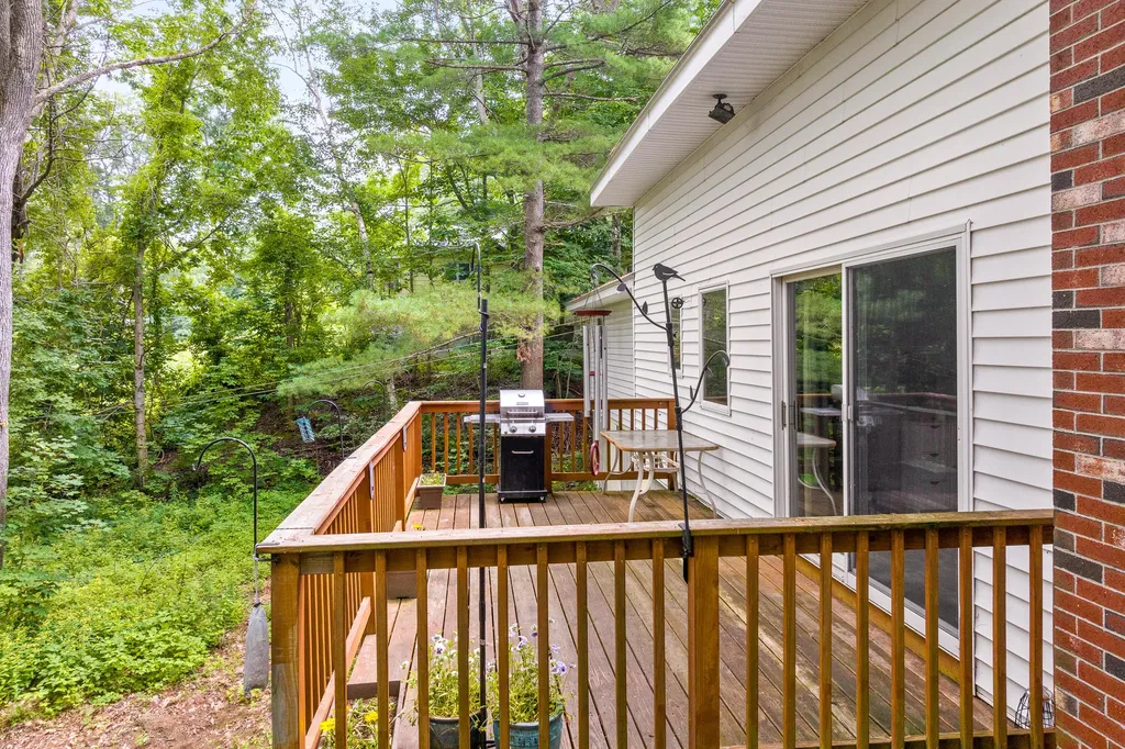 19 Williams Lane Gardiner ME 04345
