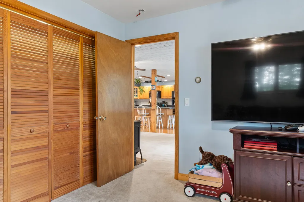19 Williams Lane Gardiner ME 04345