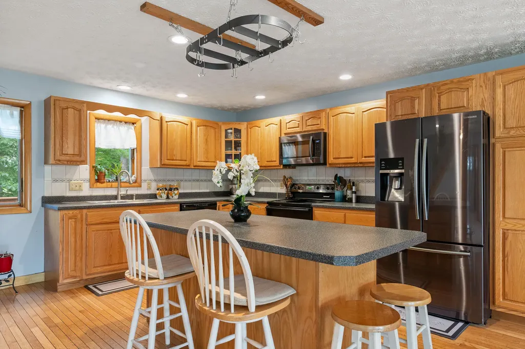 19 Williams Lane Gardiner ME 04345