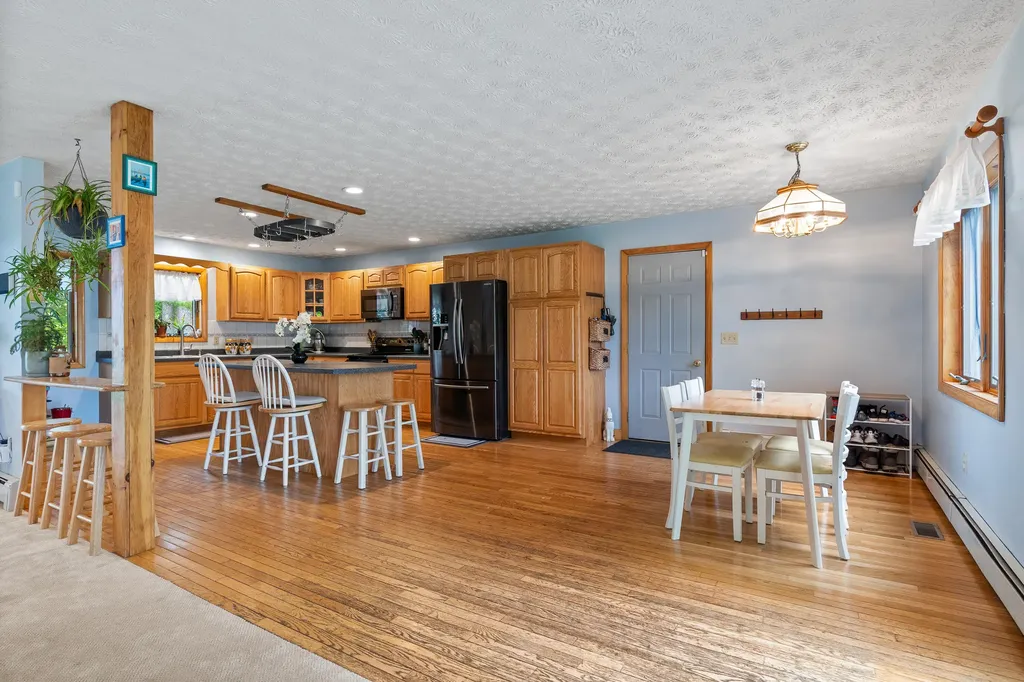 19 Williams Lane Gardiner ME 04345
