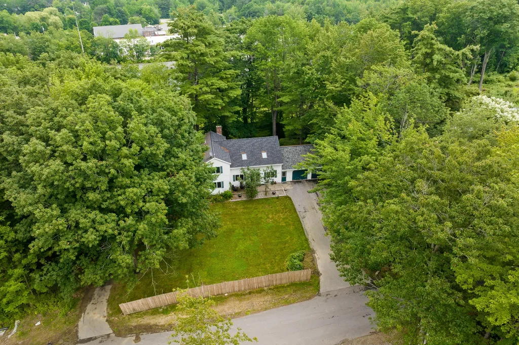 19 Williams Lane Gardiner ME 04345