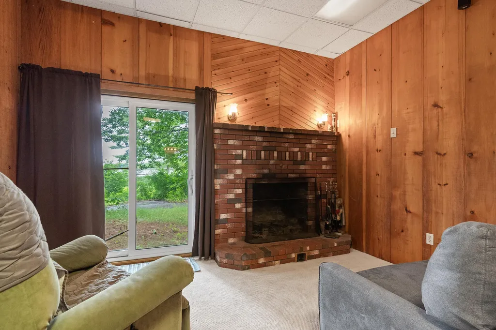 19 Williams Lane Gardiner ME 04345