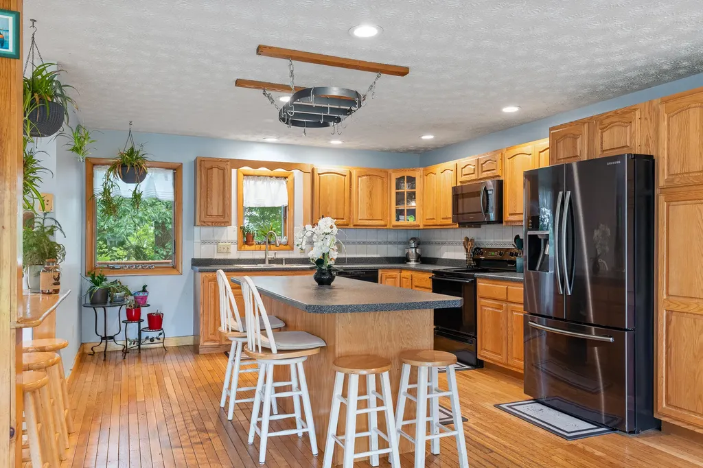 19 Williams Lane Gardiner ME 04345