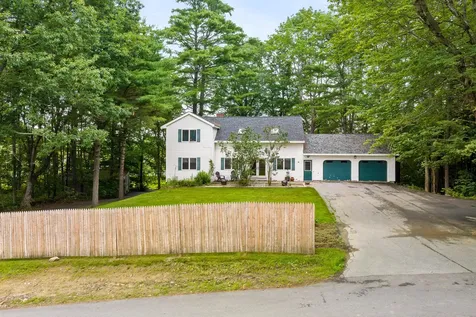 19 Williams Lane Gardiner ME 04345