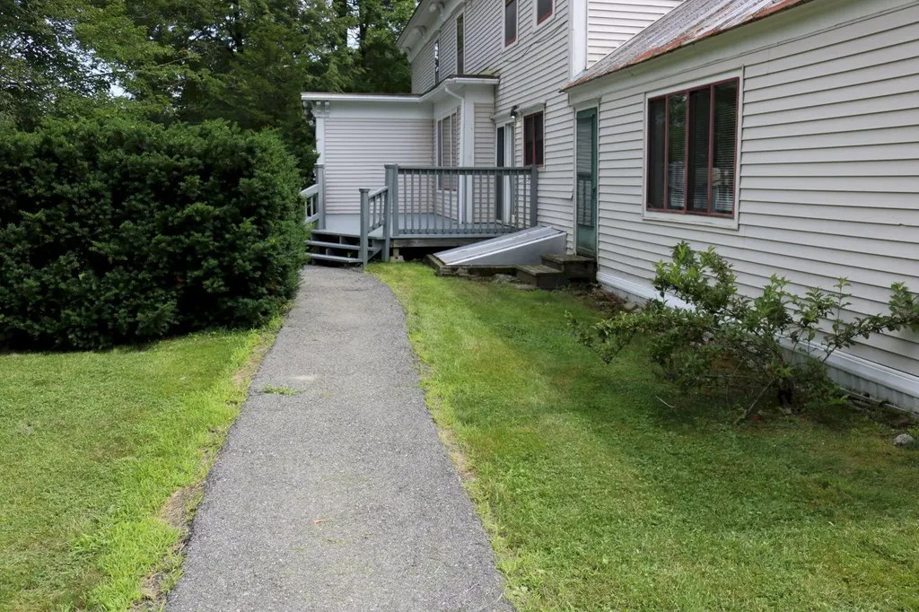 346 Water Street Skowhegan ME 04976