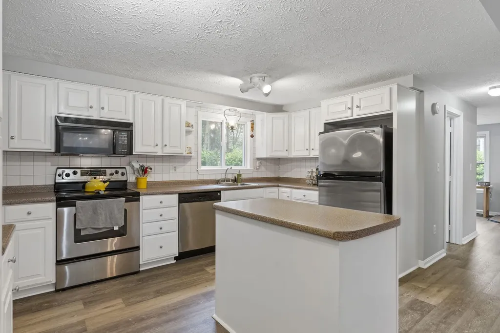 32 Mousam Ridge Road Kennebunk ME 04043
