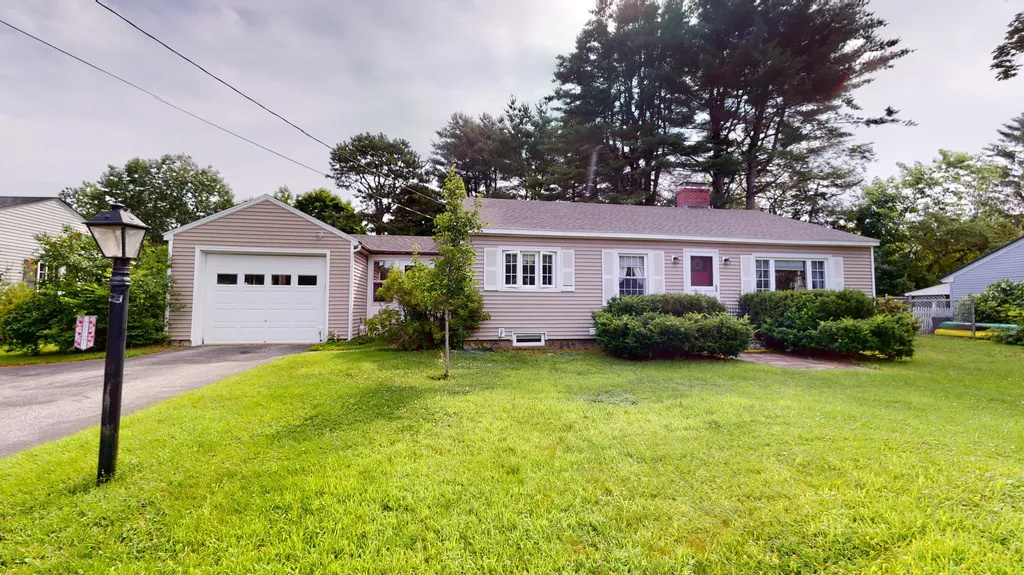 29 Birch Road Auburn ME 04210
