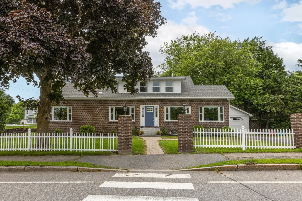 950 Baxter Boulevard Portland ME 04103