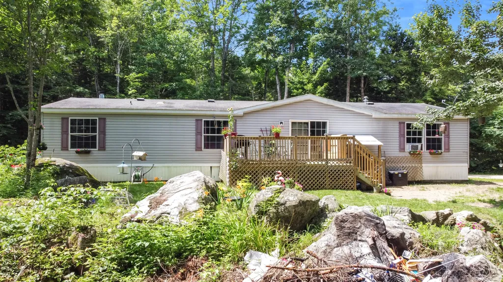 1382 Main Street Hartford ME 04220