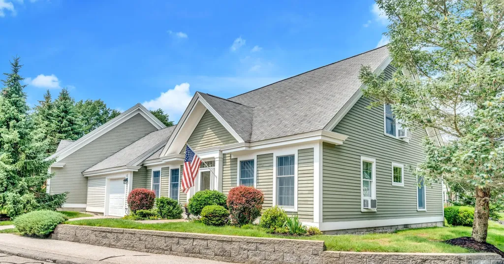 44 Farragut Way Kennebunk ME 04043