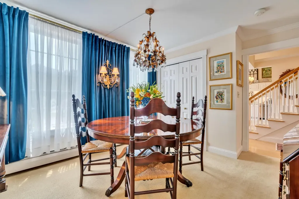 44 Farragut Way Kennebunk ME 04043