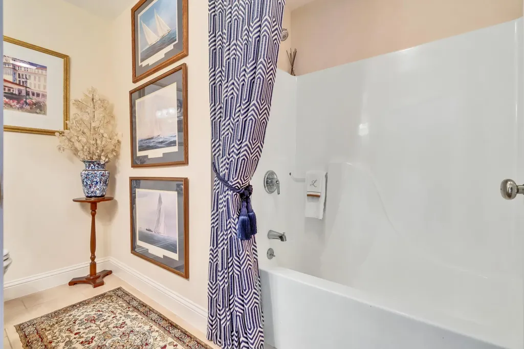 44 Farragut Way Kennebunk ME 04043