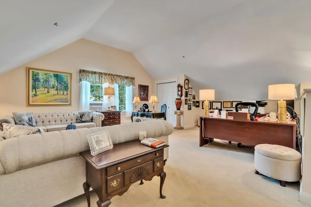 44 Farragut Way Kennebunk ME 04043