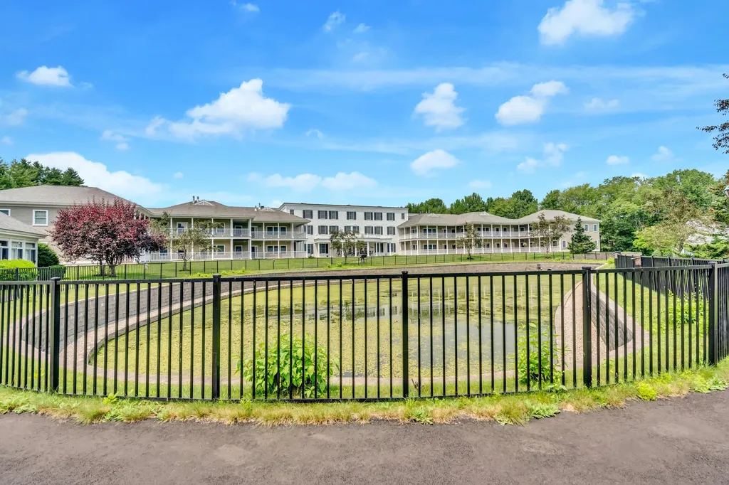 44 Farragut Way Kennebunk ME 04043