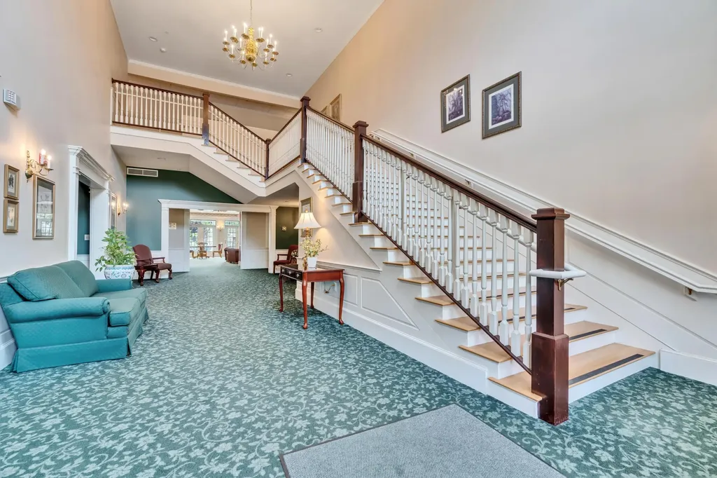 44 Farragut Way Kennebunk ME 04043