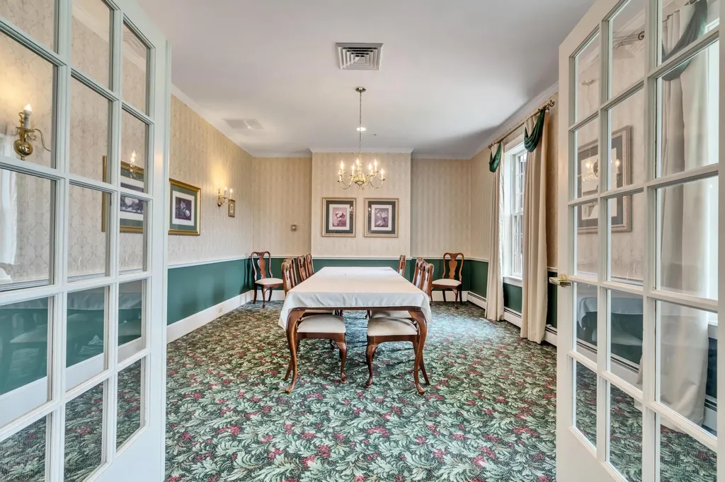 44 Farragut Way Kennebunk ME 04043