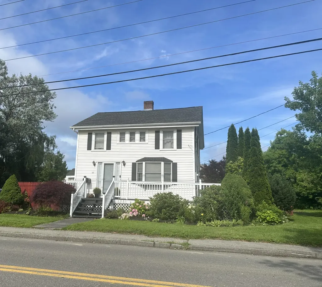55 Broadway Street Rockland ME 04841