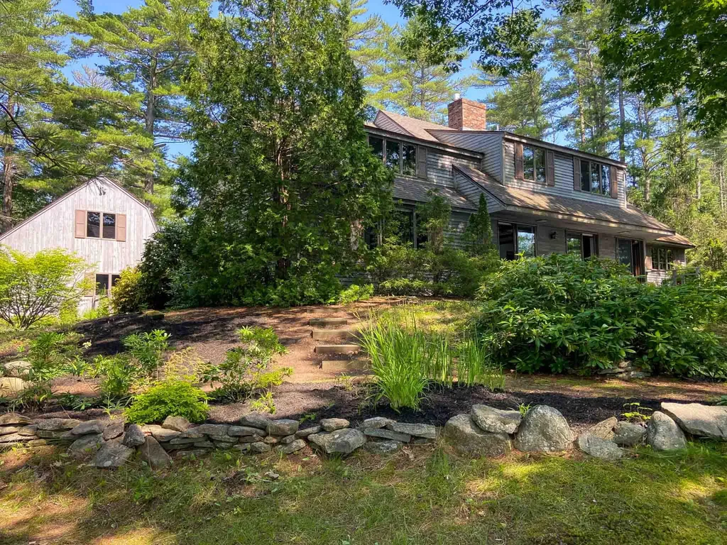 93 Shore Road Edgecomb ME 04556