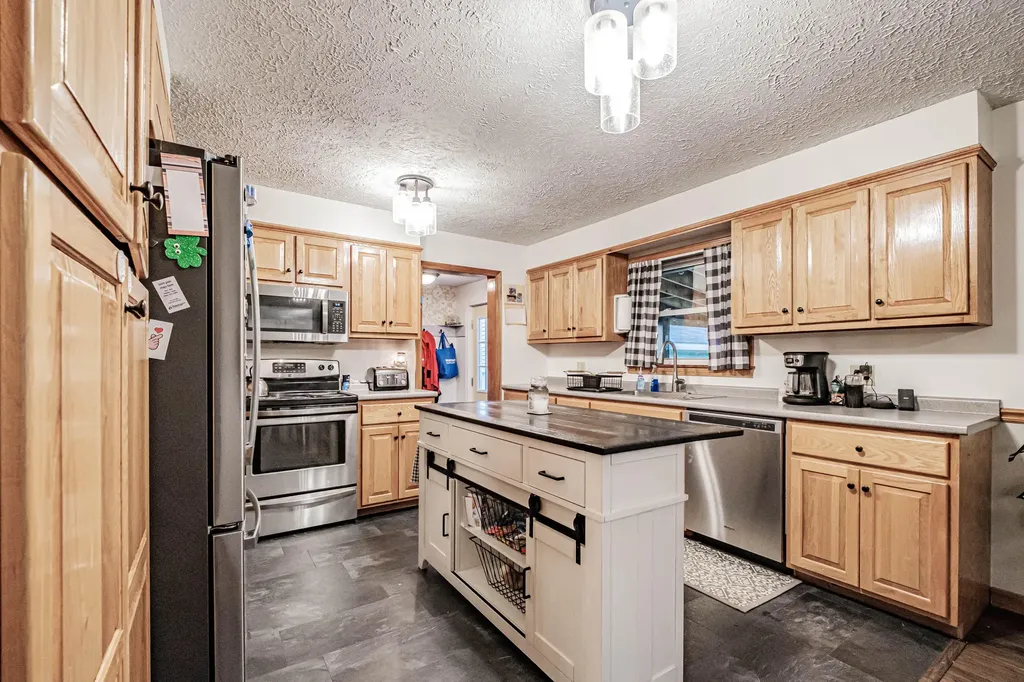 96 Delano Drive Norway ME 04268