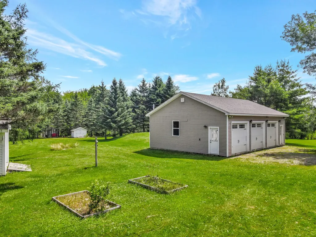 9 Black Stream Drive Levant ME 04456