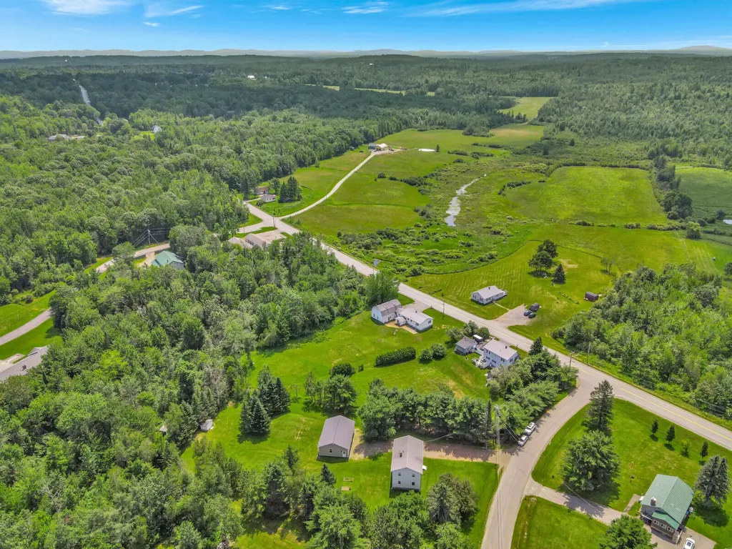 9 Black Stream Drive Levant ME 04456