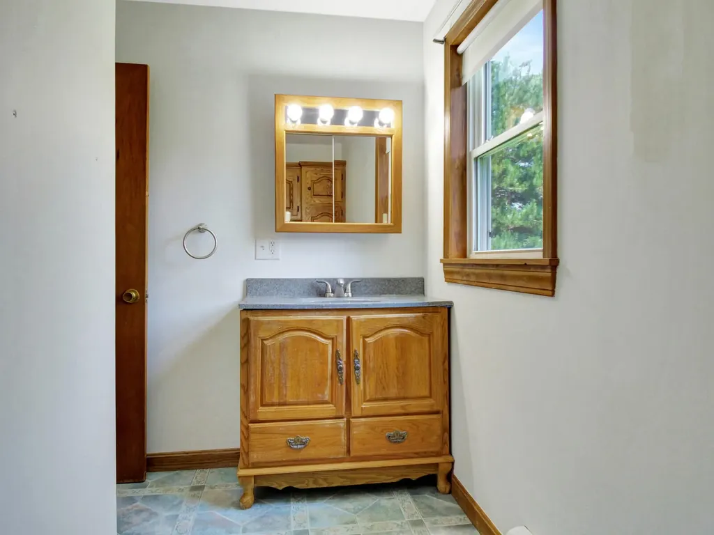9 Black Stream Drive Levant ME 04456