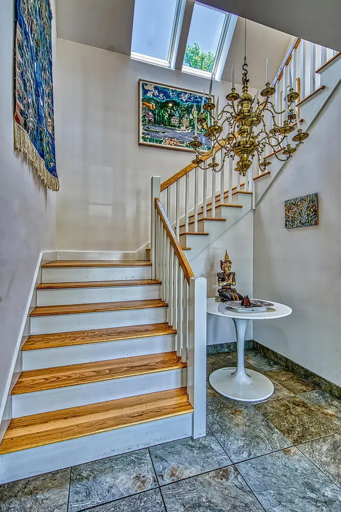 121 Pleasant Street Blue Hill ME 04614