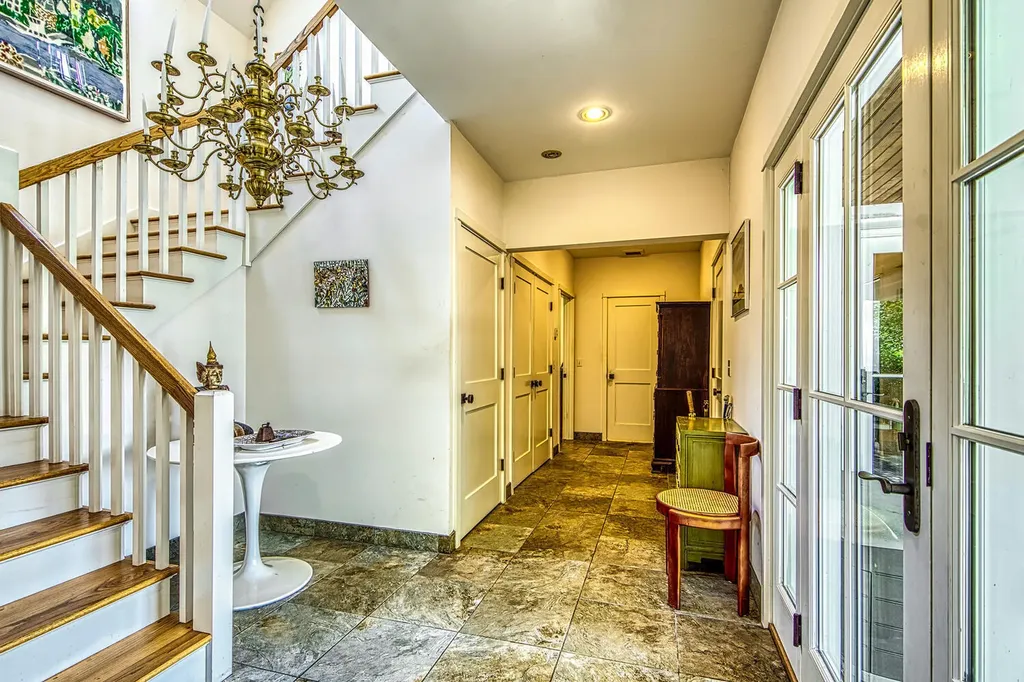 121 Pleasant Street Blue Hill ME 04614