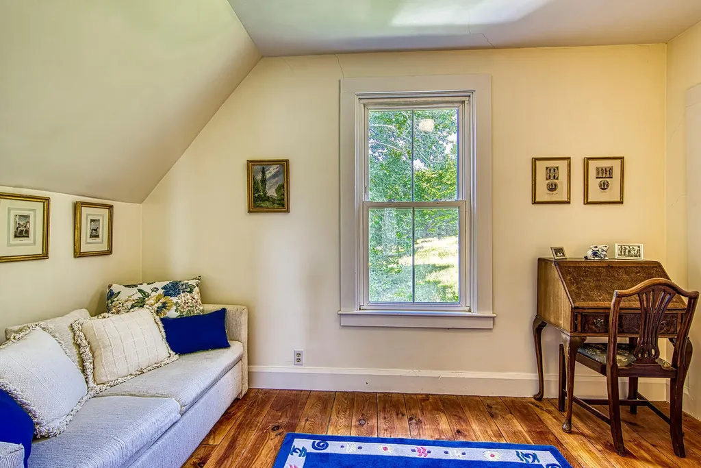 121 Pleasant Street Blue Hill ME 04614
