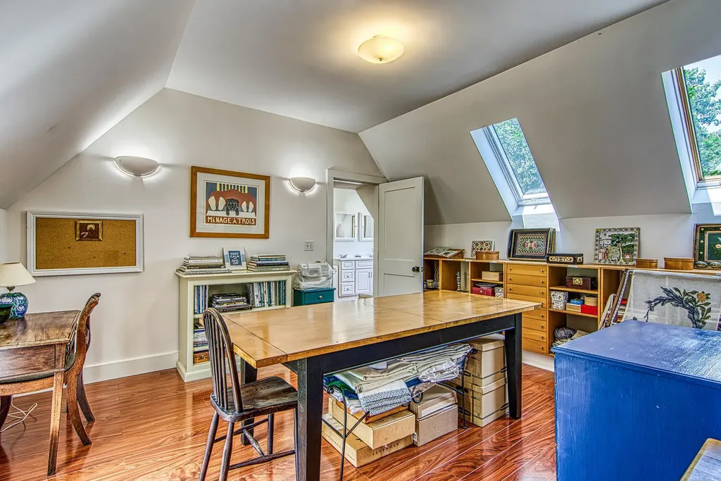 121 Pleasant Street Blue Hill ME 04614