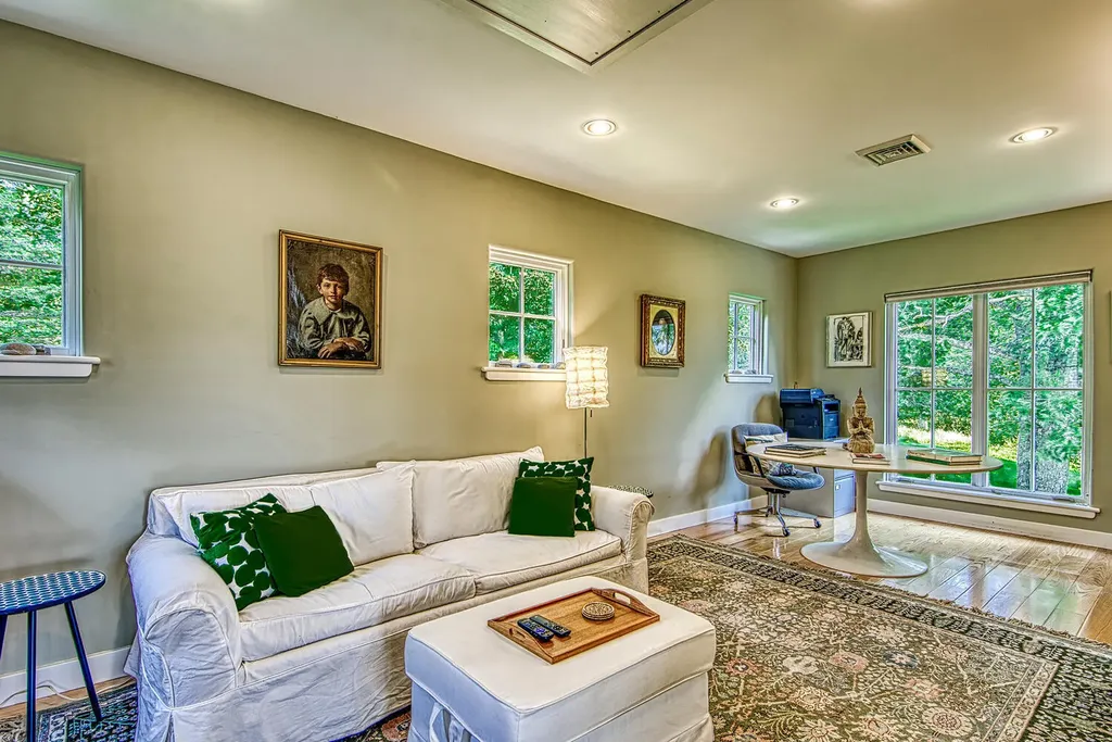 121 Pleasant Street Blue Hill ME 04614