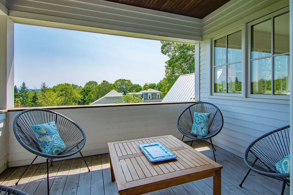 121 Pleasant Street Blue Hill ME 04614