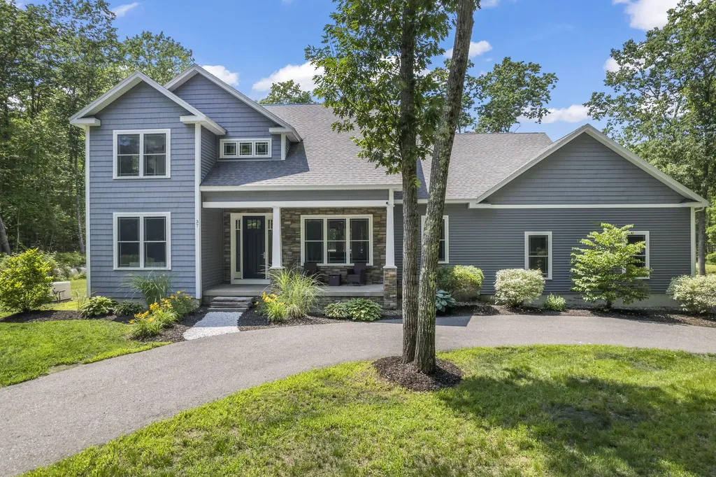 37 Lavery Lane Sanford ME 04073