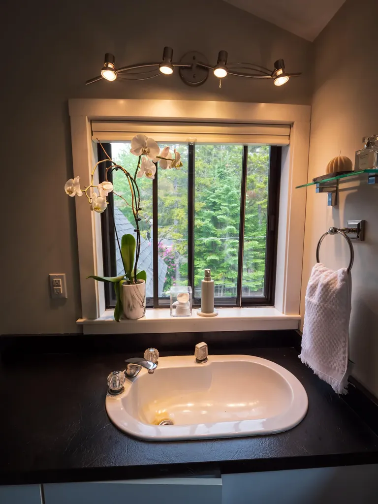 117 Roaring Spout Road Saint George ME 04860