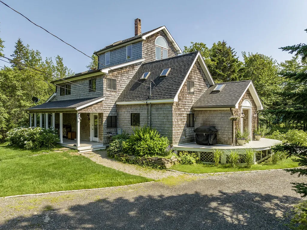 117 Roaring Spout Road Saint George ME 04860