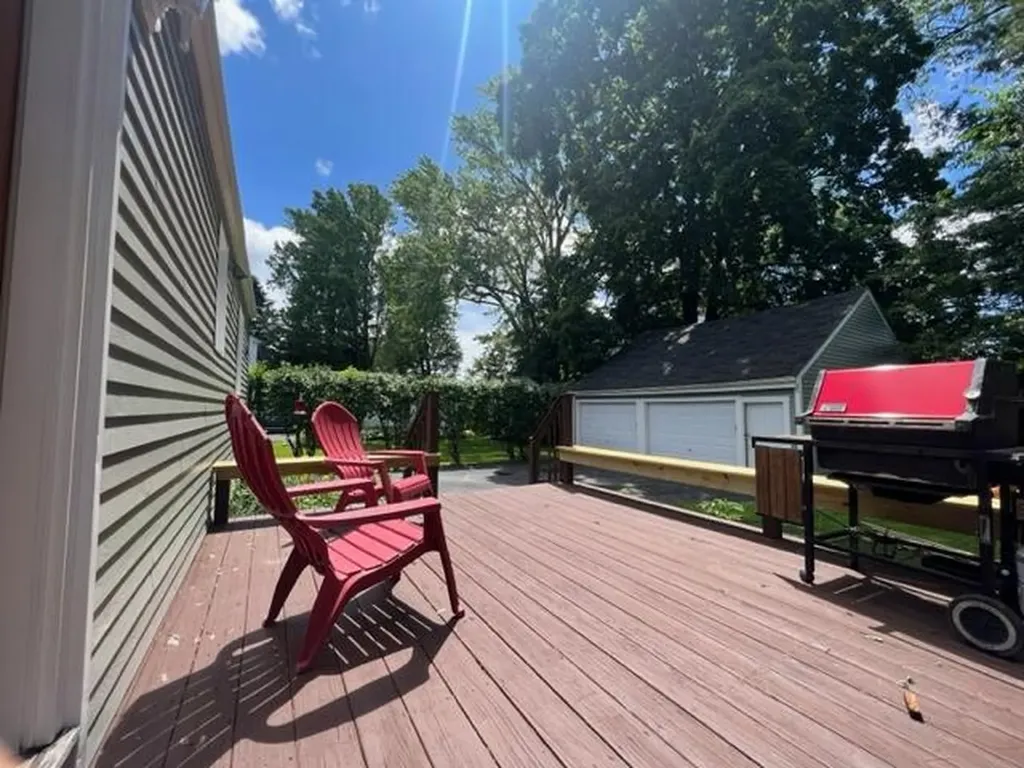 102 Gleckler Road Portland ME 04103