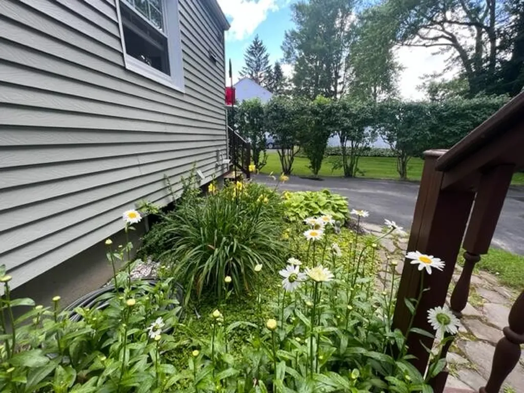 102 Gleckler Road Portland ME 04103